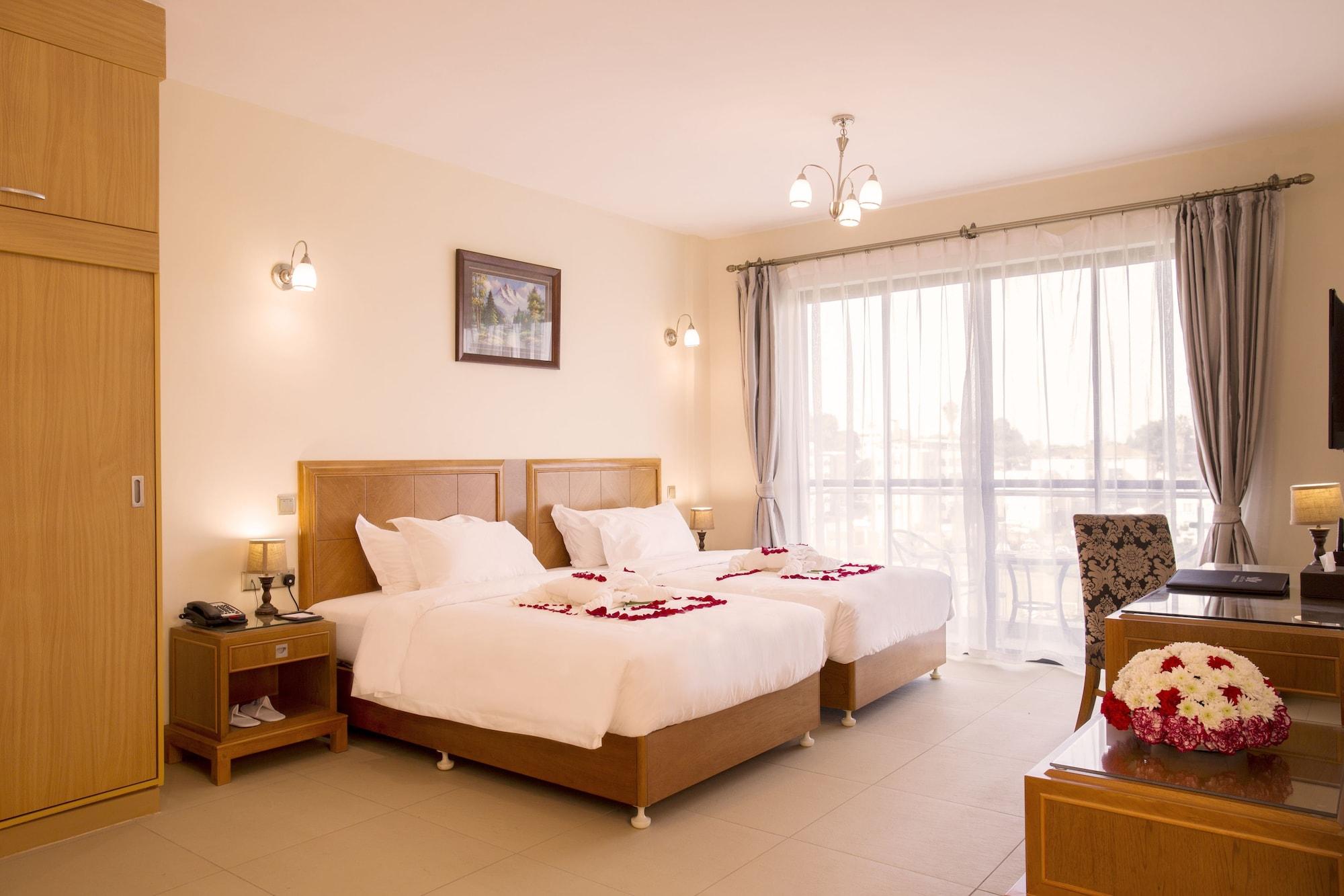 Lotos Inn & Suites, Nairobi Ngoại thất bức ảnh