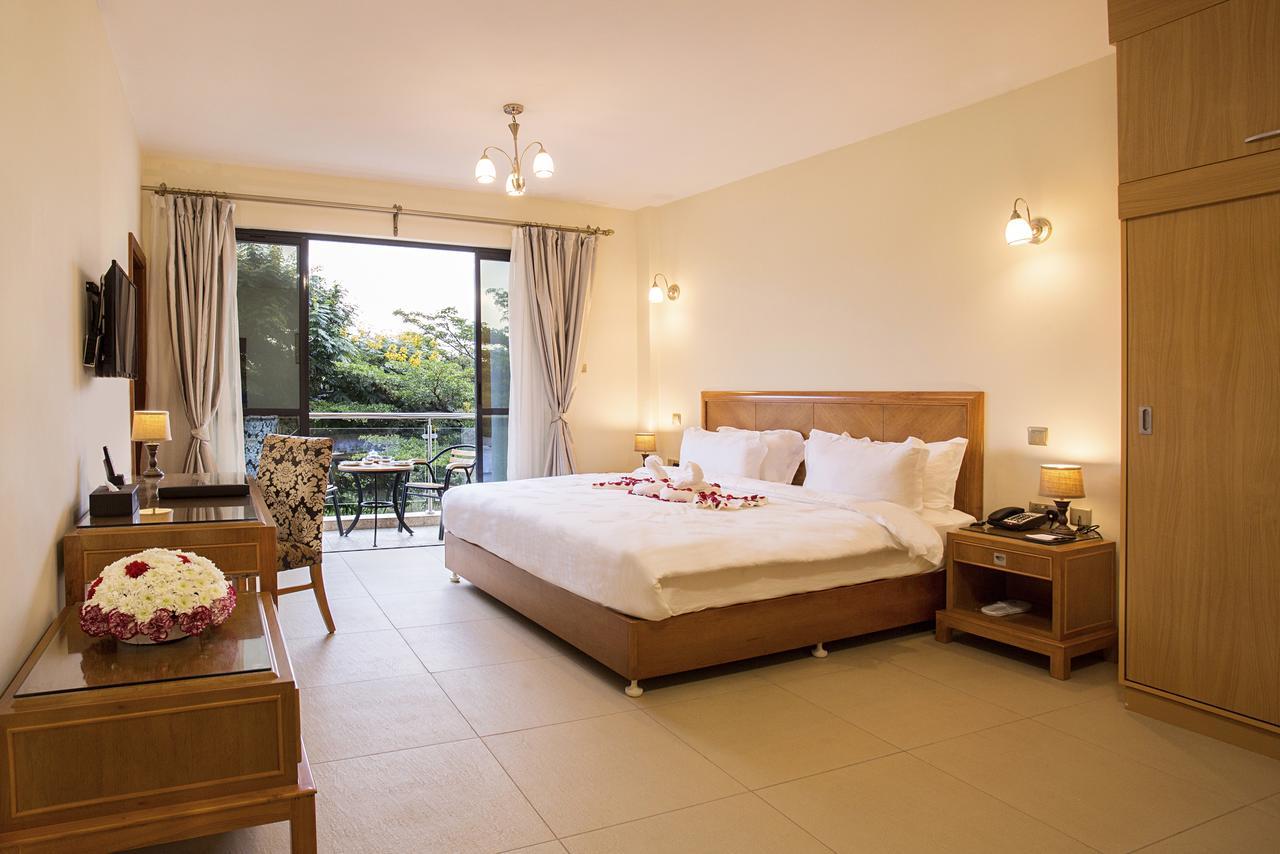 Lotos Inn & Suites, Nairobi Ngoại thất bức ảnh